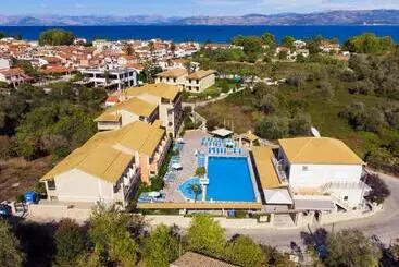 Hotel Kavos Plaza