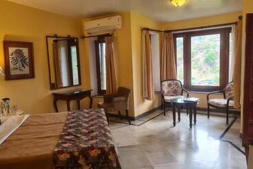 فندق Kesar Bhawan Palace