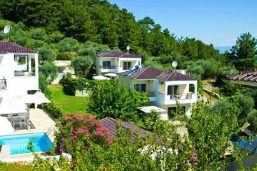 ホテル Thassian Villas