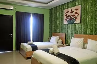 هتل Exotic Komodo