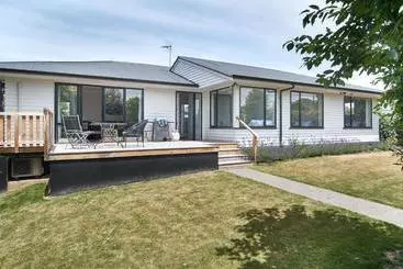 هتل Brookside Villa