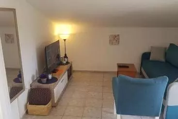 هتل Gregovic Apartments