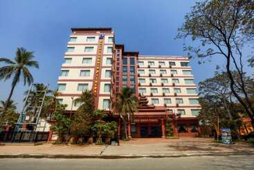 هتل Sakura Princess