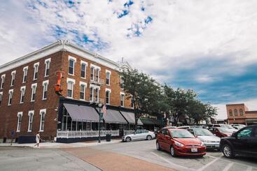 هتل The Continental