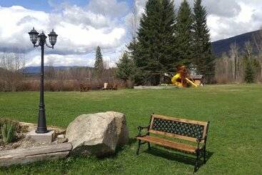 ホテル Wolfwood Guest Ranch