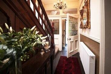 ホテル Dillons Of Whitby