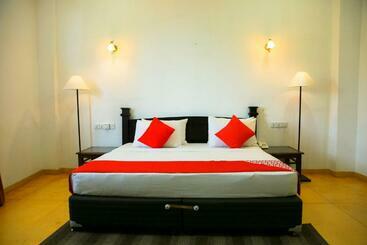 Hotel Glenloch Tea Factory