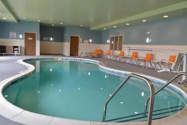 호텔 Holiday Inn Express & Suites Raleigh Airport   Brier Creek, An Ihg
