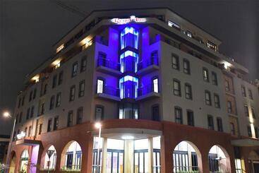 Отель Regal Inn Umhlanga Gateway