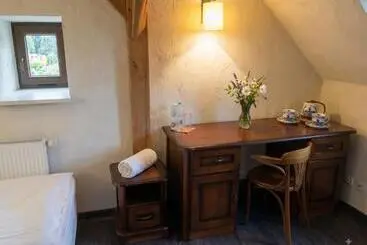 Aamiaismajoitus (B&B) Folwark Polski