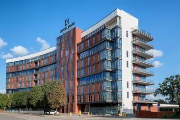 Crystal House Suite Hotel & Spa