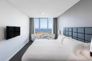 ホテル Meriton Suites Southport