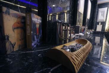 Hotel S. K Crown Park Naraina