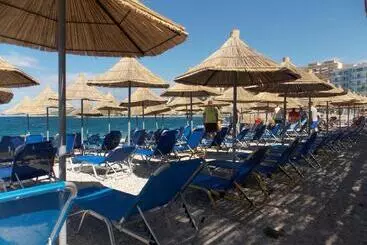 ホテル Sunset Suites