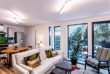 Hotel Dome House