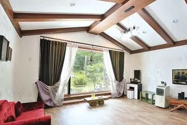 Apartamente turistice Hongcheon Sol Pension