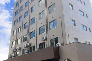 בית מלון כפרי Tokuyama Hills Heiwadori Ten