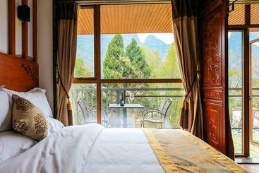 Hotel Yangshuo Longting