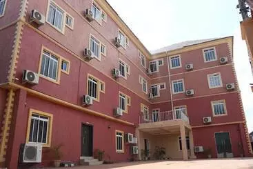 Grand Decent Hotel And Suites