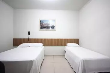 Hotelli Pousada Esmeralda Olimpia