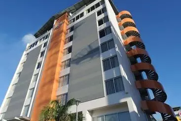 هتل آپارتمان L Hôtel Du Centre