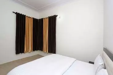 Apartamenty turystyczne Oyo 10853 Home 2bhk Bhimtal Lake