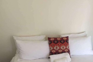 Pensione Mo Nize Villa Guesthouse