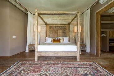 דירות לתיירים Villa Mannao Estate