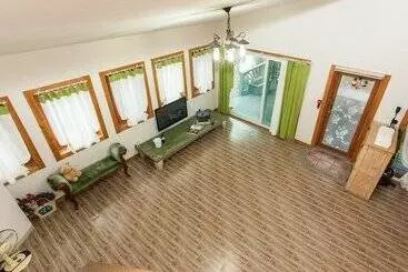 Appartamenti turistici Jirisan Shiri Pension