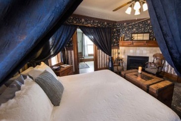 مبيت وإفطار Mcconnell Inn