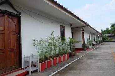 ホテル Yaba Resort