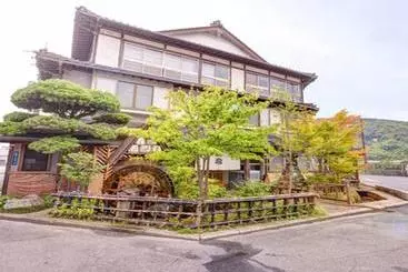 Kappo Ryokan Shiratame Ryokan