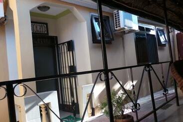 استراحتگاه Bush Route