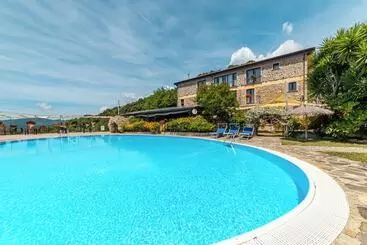 Mökkimajoitus Agriturismo San Basilio