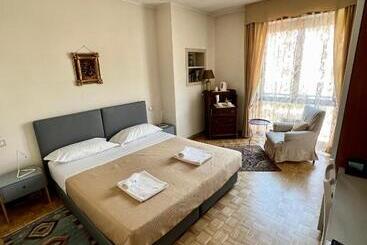 تختخواب و صبحانه Avenue Rooms