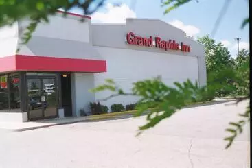 هتل Grand Rapids Inn