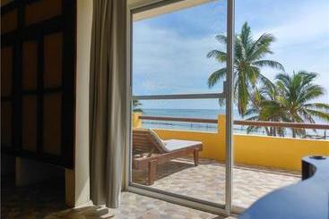 Mahasand Hotel & Hostel