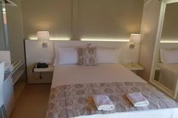 Majatalo Athos Guest House Pansion