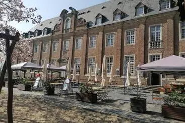 Retkeilymaja Kloster Langwaden