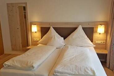 Pensão Landgasthaus Zollerstuben