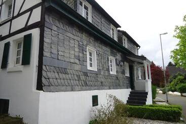 Pension (Hôtel basse catégorie) Am Alten Fronhof