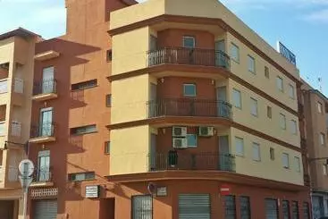 پانسیون Hostal Miguel Y Juani