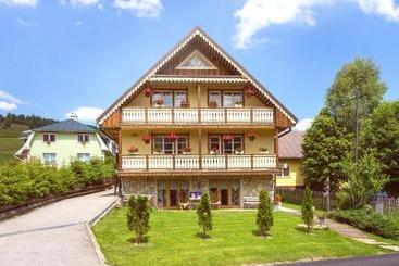 ペンション Penzion Enrico