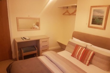 펜션 The Trelinda Guest House