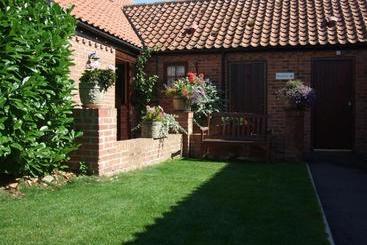 ペンション Willow Tree Cottages