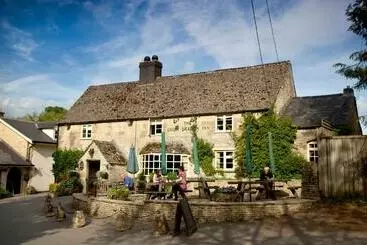 ユースホステル The Green Dragon Inn