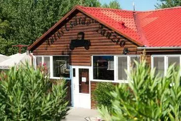 Hospedaria Autóscsárda és Panzió