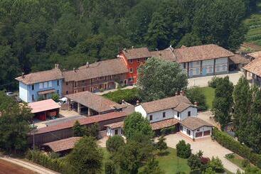 Отель Agriturismo Cascina Caremma