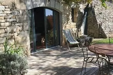 Pension (Hôtel basse catégorie) Le Roulottes Du Petit Gouffre De Padirac Avec Spa