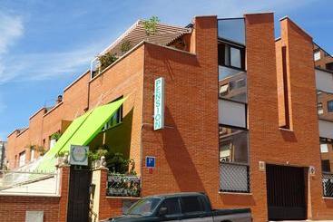 بنسيون Pensión El Otero